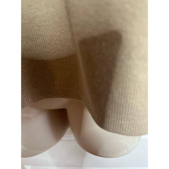 Chico's classic khaki silk blend sweater size 1 excellent transition  fall work - Picture 4 of 4